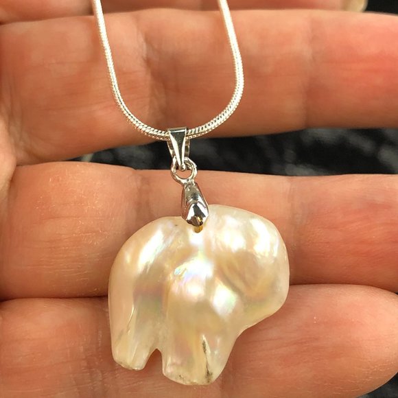 NEW - Hawaiian Freshwater Baroque Pearl Pendant Necklace Set in 8KT GP Setting - Picture 8 of 16